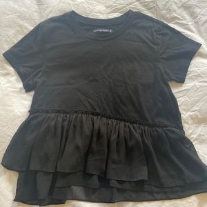 Abercrombie black bottom ruffled tee